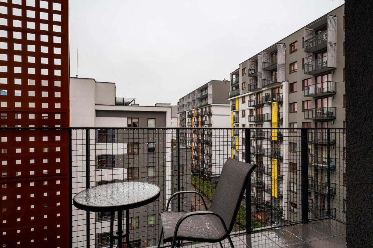 Apart D&K Free Parking Cybernetyki 2E Appartement Warschau Buitenkant foto